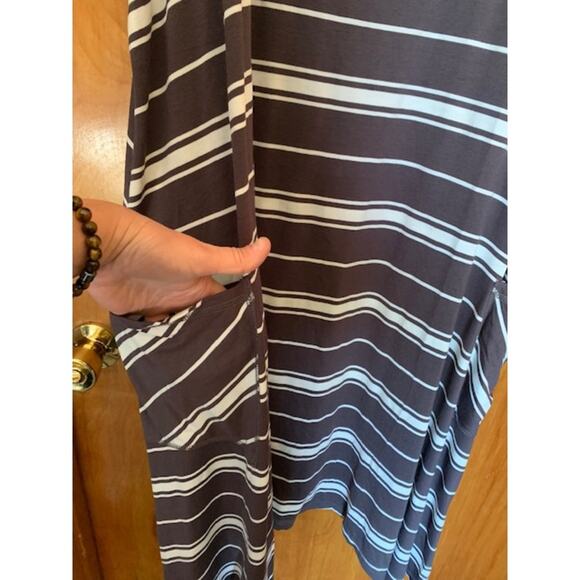 Simple by Suzanne Betro 2X  NWT Gray/White Stripe Womens Sleeveless  Dress - Picture 3 of 6